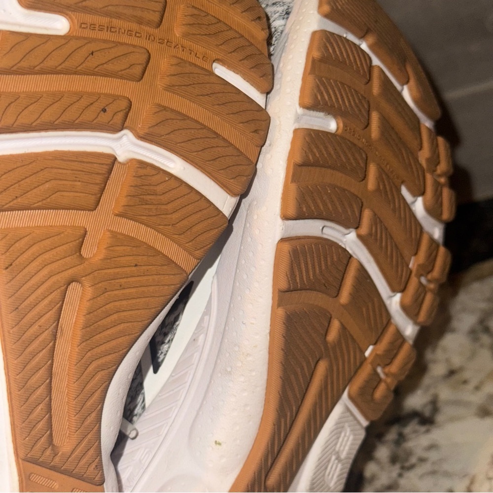Brooks Women's Black and White Running Shoes - Picture 7 of 10
